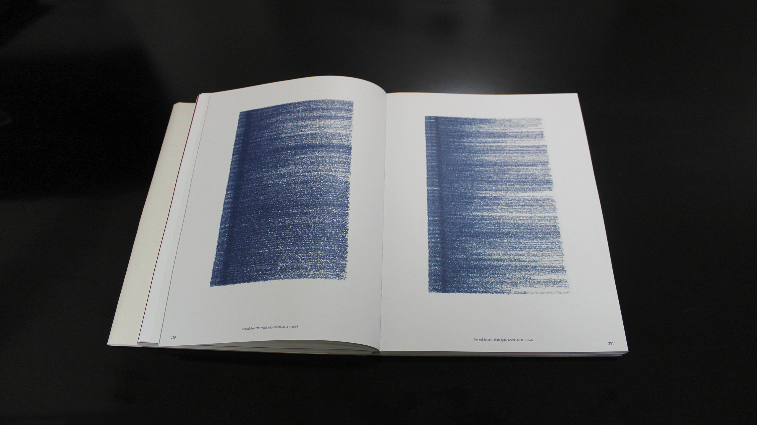 Secretaire ~ Nina Papaconstantinou